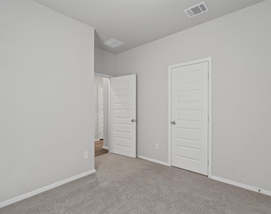 122 Bluestem Dr - Photo Thumbnail 29