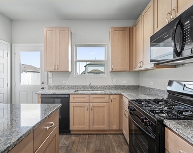 122 Bluestem Dr - Photo Thumbnail 8