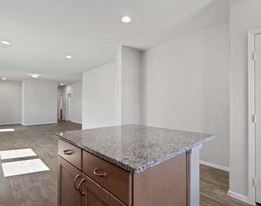 122 Bluestem Dr - Photo Thumbnail 11