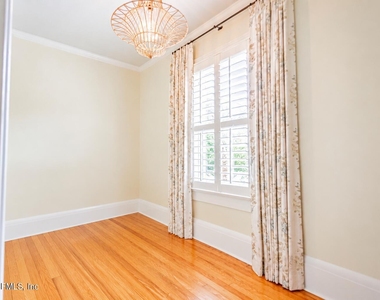 1534 Robinson Avenue - Photo Thumbnail 19