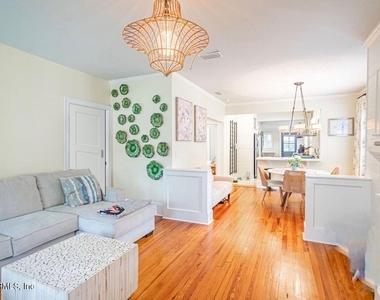 1534 Robinson Avenue - Photo Thumbnail 5