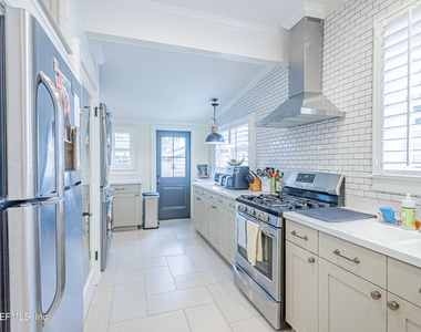 1534 Robinson Avenue - Photo Thumbnail 14