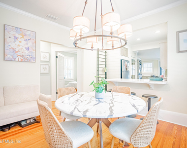 1534 Robinson Avenue - Photo Thumbnail 7