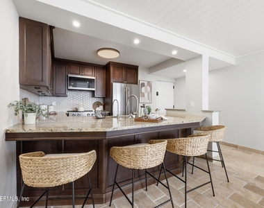 2200 Ocean Drive S - Photo Thumbnail 9