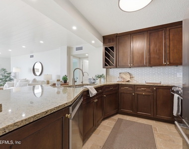 2200 Ocean Drive S - Photo Thumbnail 10