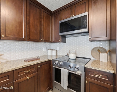 2200 Ocean Drive S - Photo Thumbnail 13