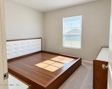 121 Sw Bre Lane - Photo Thumbnail 2