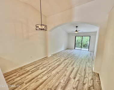 736 Ginger Mill Drive - Photo Thumbnail 2