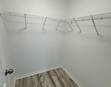 736 Ginger Mill Drive - Photo Thumbnail 11