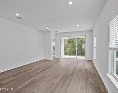 730 Farmfield Drive - Photo Thumbnail 8