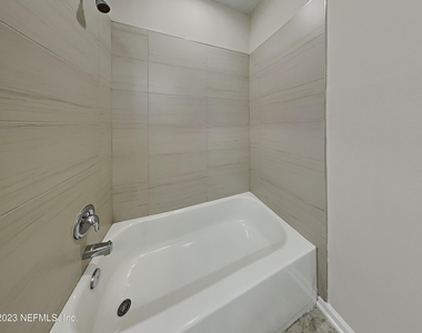 163 Charlie Way - Photo Thumbnail 13