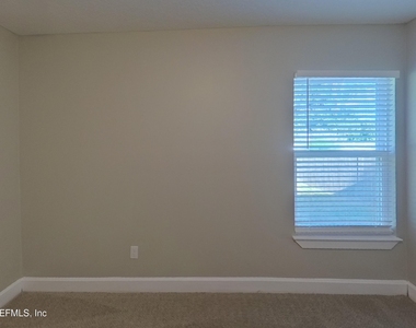 91 Northside Drive N - Photo Thumbnail 9