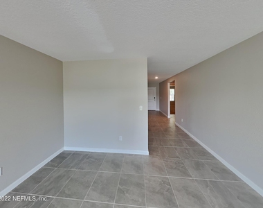 77063 Crosscut Way - Photo Thumbnail 1