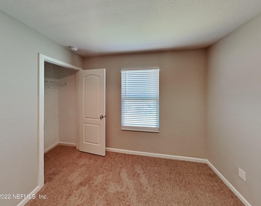 77063 Crosscut Way - Photo Thumbnail 10