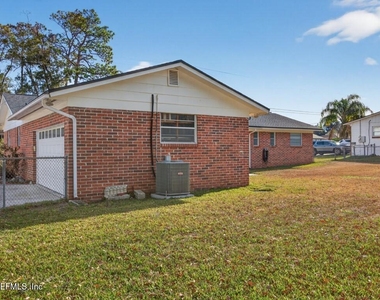 2766 Greenridge Road - Photo Thumbnail 27