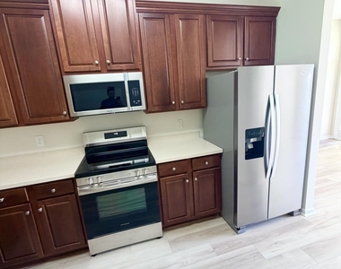 5199 Armsgate Court - Photo Thumbnail 11