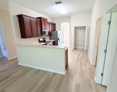 5199 Armsgate Court - Photo Thumbnail 9