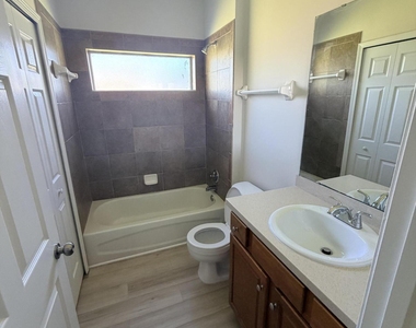 5199 Armsgate Court - Photo Thumbnail 22