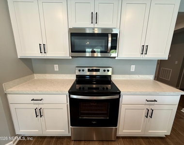 3174 Rustic Deer Way - Photo Thumbnail 7