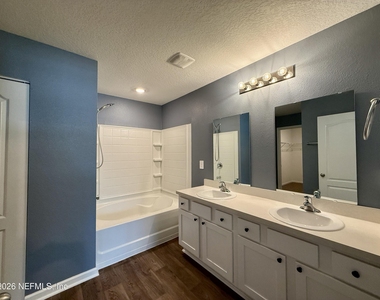 3174 Rustic Deer Way - Photo Thumbnail 16
