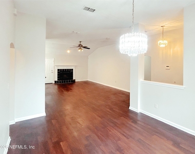 383 Turtle Dove Drive - Photo Thumbnail 3