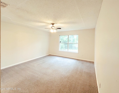 383 Turtle Dove Drive - Photo Thumbnail 19