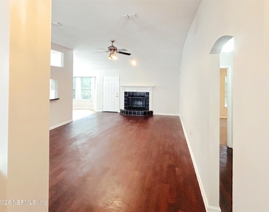 383 Turtle Dove Drive - Photo Thumbnail 2
