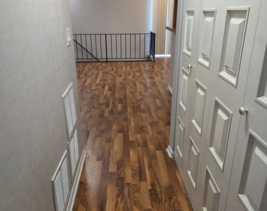 535 Darlene Lane - Photo Thumbnail 6