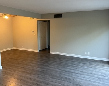 6267 Kit Carson Drive - Photo Thumbnail 2