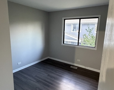 6267 Kit Carson Drive - Photo Thumbnail 6