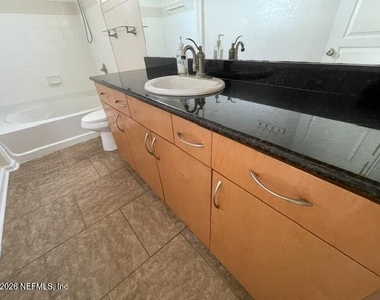 8290 W Gate Parkway - Photo Thumbnail 27