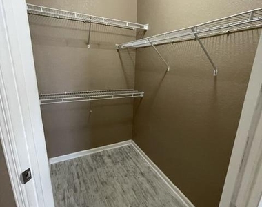 8290 W Gate Parkway - Photo Thumbnail 20