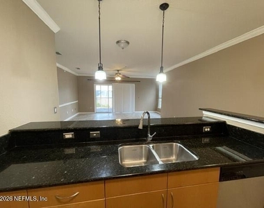 8290 W Gate Parkway - Photo Thumbnail 8