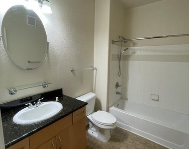 8290 W Gate Parkway - Photo Thumbnail 22