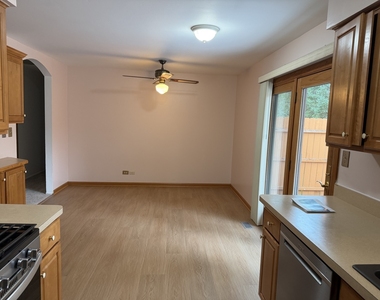 1109 Kingwood Lane - Photo Thumbnail 2