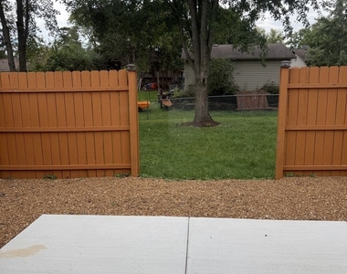 1109 Kingwood Lane - Photo Thumbnail 16