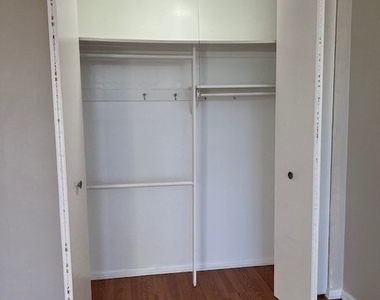 4800 S Chicago Beach Drive - Photo Thumbnail 12