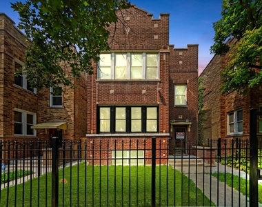 2726 N Harding Avenue - Photo Thumbnail 17