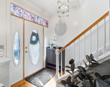 1060 Kufrin Way - Photo Thumbnail 21