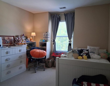 449 Bay Tree Circle - Photo Thumbnail 29