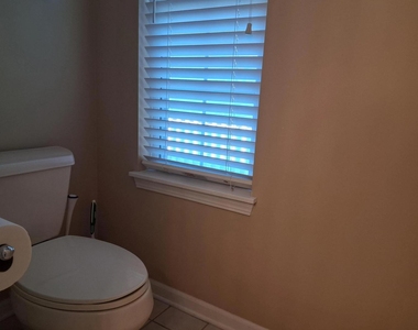 449 Bay Tree Circle - Photo Thumbnail 27