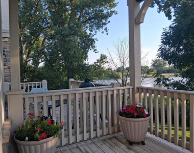 449 Bay Tree Circle - Photo Thumbnail 16