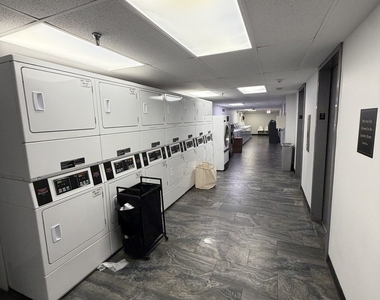 1212 N La Salle Street - Photo Thumbnail 10