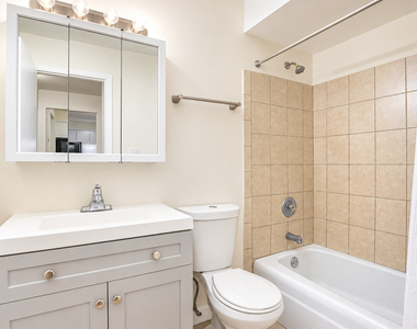 1039 College Avenue - Photo Thumbnail 2