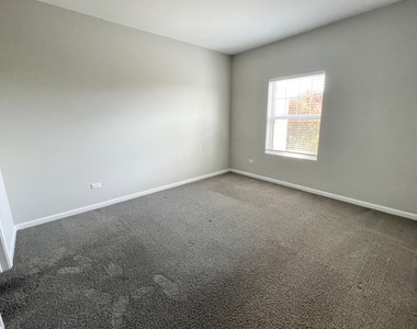 301 N Madison Street - Photo Thumbnail 7