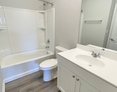 301 N Madison Street - Photo Thumbnail 11