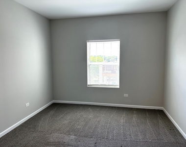 301 N Madison Street - Photo Thumbnail 7