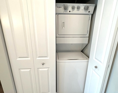 301 N Madison Street - Photo Thumbnail 11