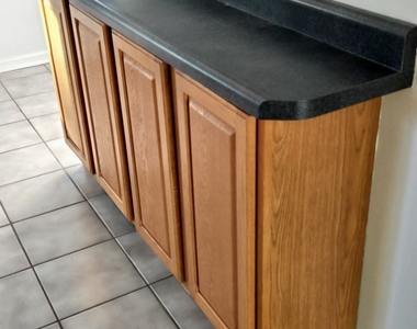 682 Dickie Avenue - Photo Thumbnail 12