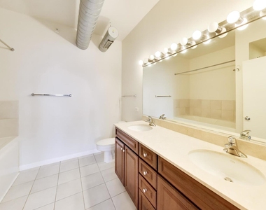 1200 W Monroe Street - Photo Thumbnail 11